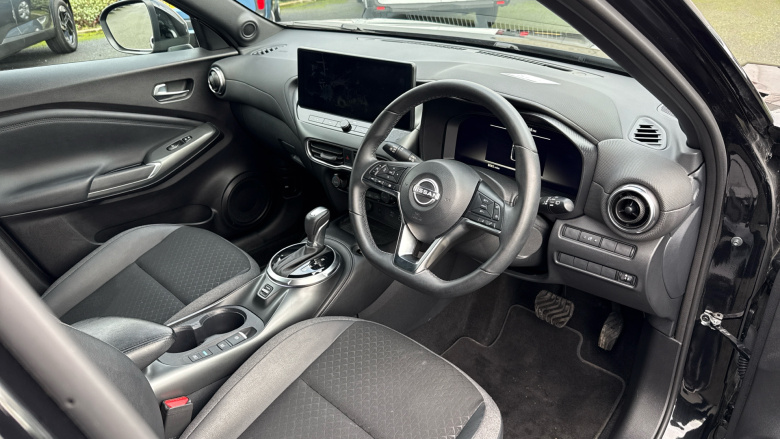 Nissan Juke 1.6 Hybrid N-Connecta 5dr Auto Hybrid Hatchback